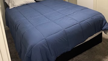 4 Schlafzimmer, Bügeleisen/Bügelbrett, kostenloses WLAN, Bettwäsche
