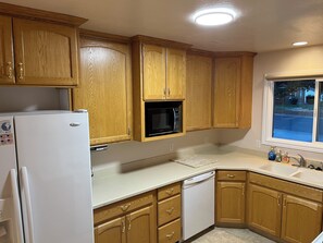 Microwave, oven, stovetop, dishwasher