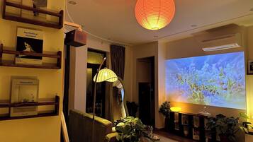 Japanese-style Double Room, Balcony, City View | Living area