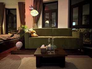 Doppelzimmer im japanischen Stil, Balkon, Stadtblick | Wohnbereich