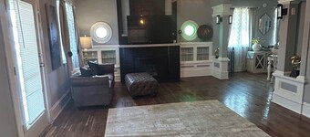 Central Charm home in El Paso, Tx. This charming home features 3 bedrooms