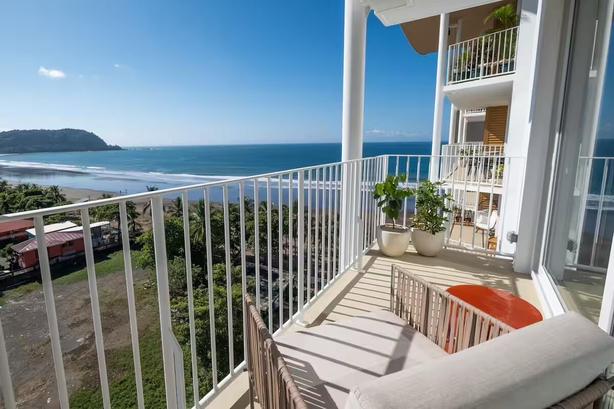 Deluxe Studio Suite, Balcony, Beach View | Balcony