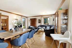 Dining - Holiday Home 'Country House in Pförring' with Balcony and Wi-Fi (Pförring)