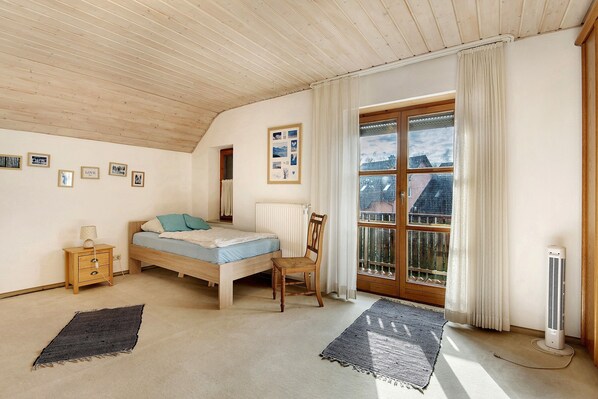 4 Schlafzimmer, Bügeleisen/Bügelbrett, WLAN, Bettwäsche