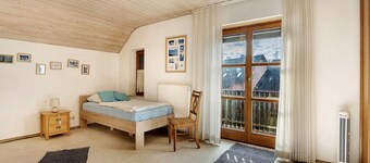 Holiday Home 'Country House in Pförring' with Balcony and Wi-Fi