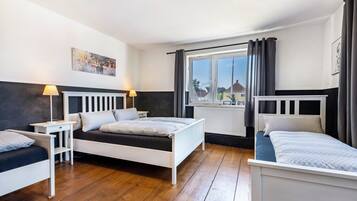 4 Schlafzimmer, Bügeleisen/Bügelbrett, WLAN, Bettwäsche