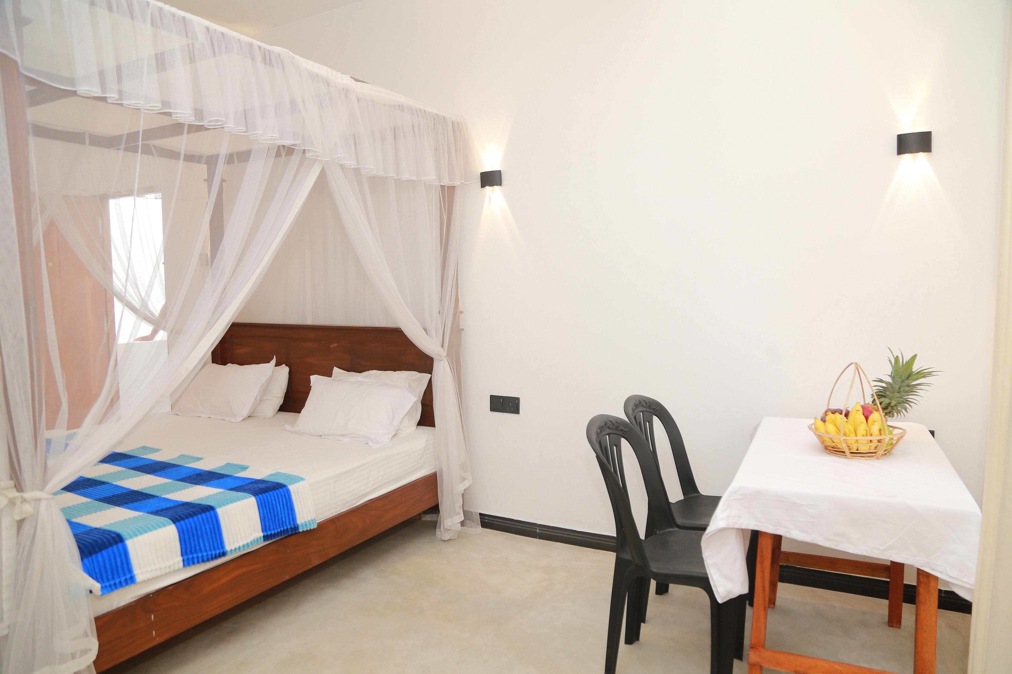 1 bedroom, iron/ironing board, internet, bed sheets