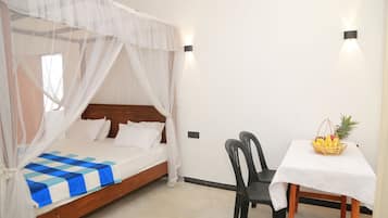 1 bedroom, iron/ironing board, internet, bed sheets