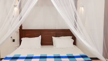 1 bedroom, iron/ironing board, Internet, bed sheets