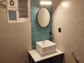 House | Bathroom