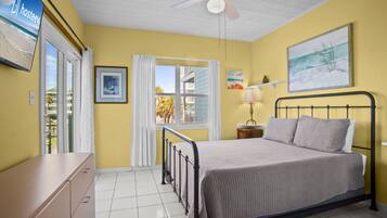 Condo Prestigio, 2 habitaciones, para no fumadores, vista a la bahía | Decoración personalizada y muebles diferentes