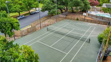 Sportplatz