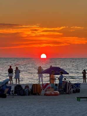 Sun-loungers, beach towels