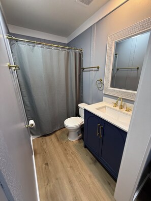 Towels, toilet paper