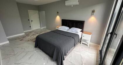 Greenplain Luxury