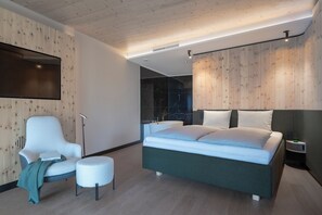 Suite, Partial Lake View