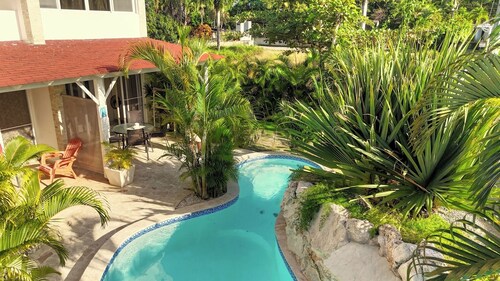 Studio in Cabarete with 2 Pools & Jacuzzi