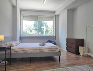 9 Schlafzimmer, WLAN