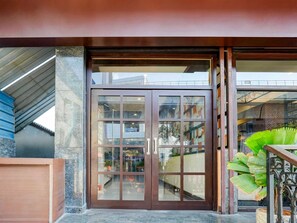 House | Reception - Collection Mahadevapura Opposite Phoenix (Bengaluru)