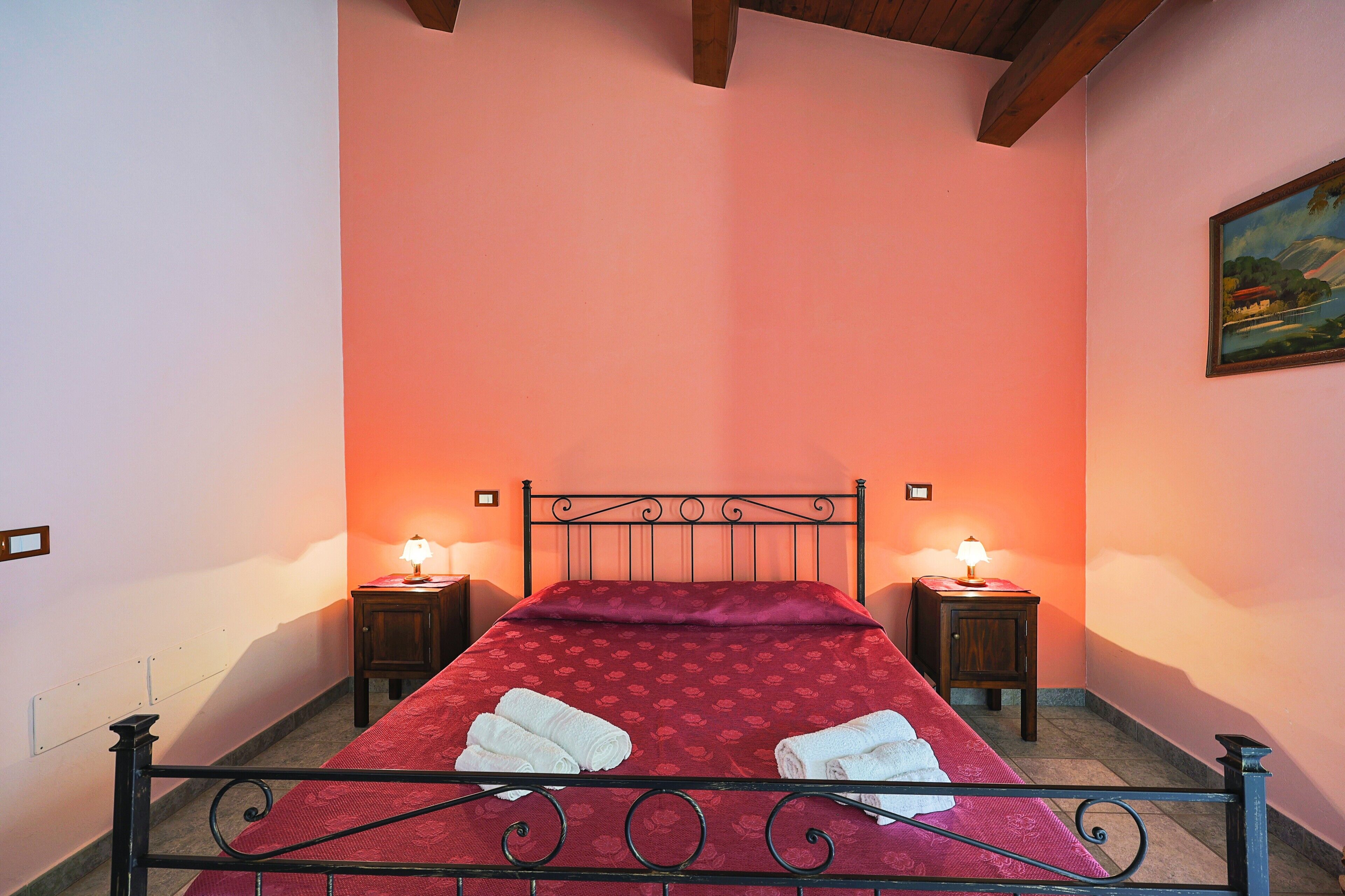 1 bedroom, bed sheets