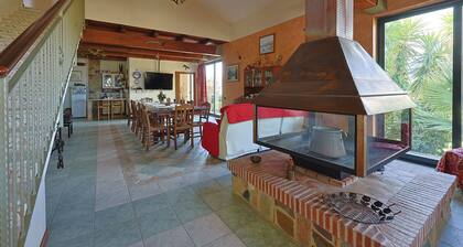 Room 'Salina' with shared terrace, shared garden and air conditioning