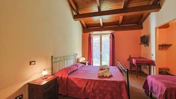 1 dormitorio, escritorio, ropa de cama