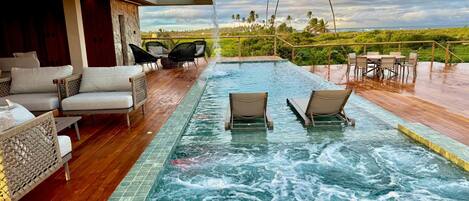 Innenpool, Außenpool