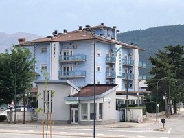 Facciata della struttura