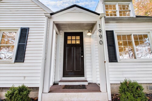 Charming 3BR Retreat in Chamblee