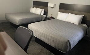 Basic Double Room | Desk, laptop workspace, blackout drapes, iron/ironing board