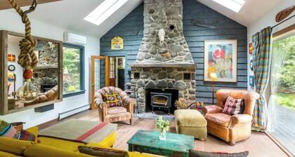 Woodstock Mtn Lodge- pvt 2 acres w/saline pool