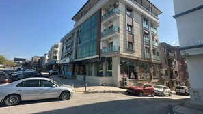Front of property - Ada rezidans  (İzmir)
