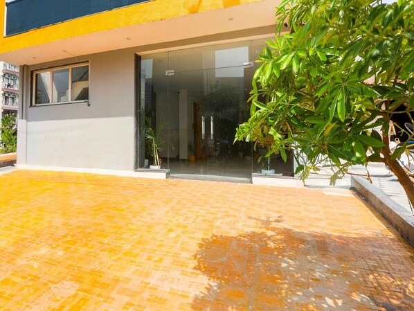 House | Reception