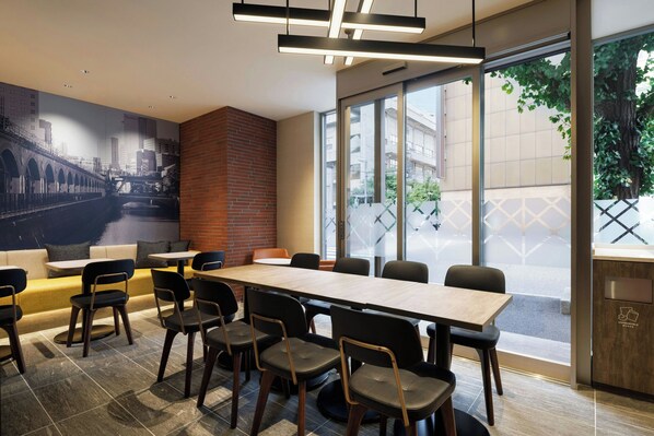Restaurant - Four Points Flex By Sheraton Tokyo Higashi Kanda (Tokyo)