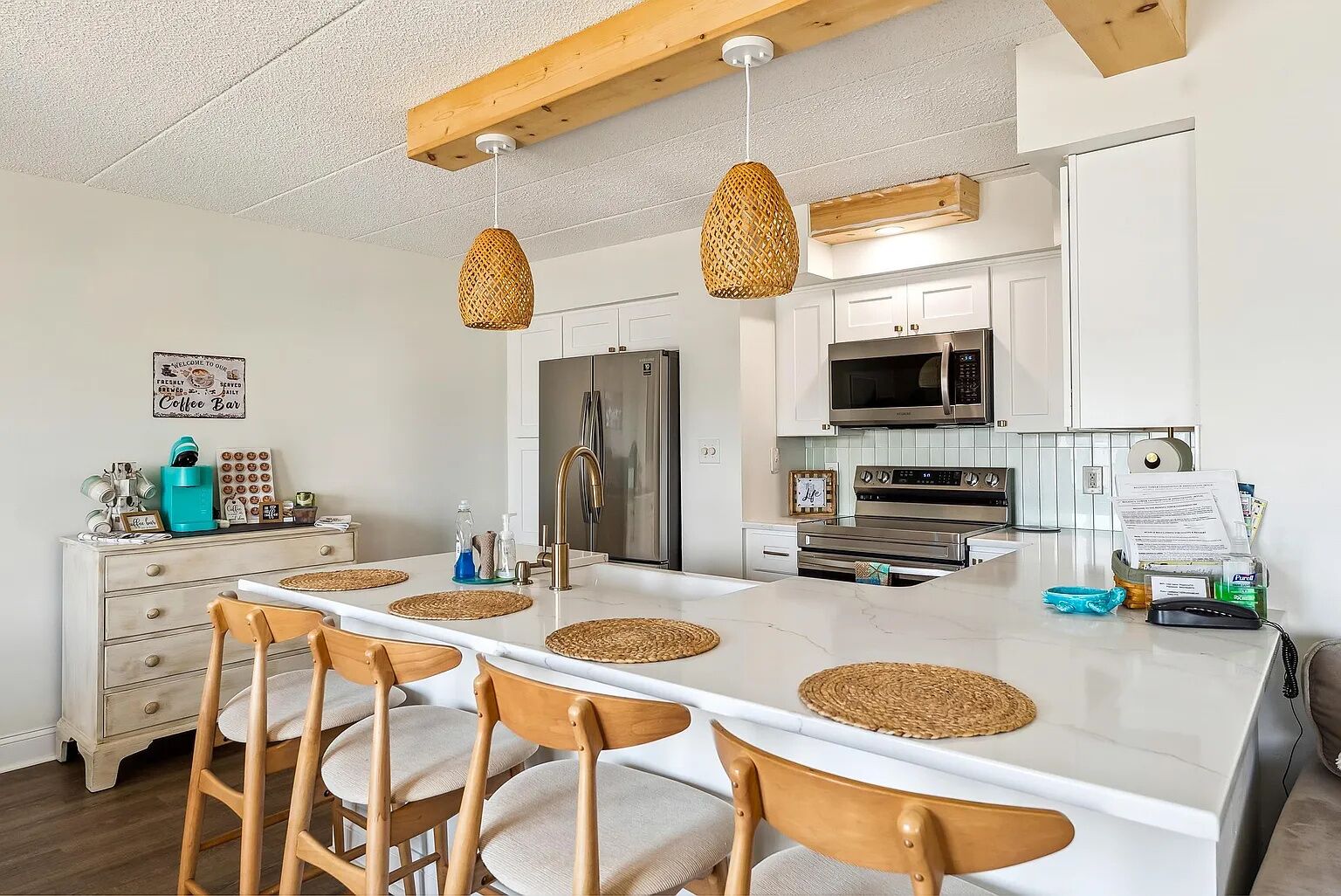 Fridge, oven, stovetop, dishwasher