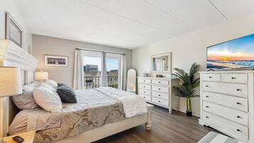 3 bedrooms, internet, bed sheets