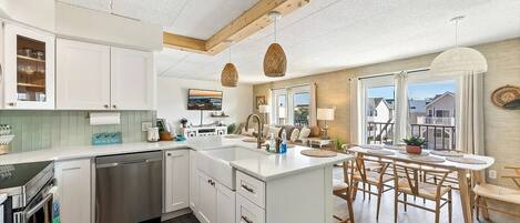 Kühlschrank, Ofen, Herdplatte, Geschirrspüler