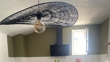 Køleskab, ovn, kogeplade, opvaskemaskine