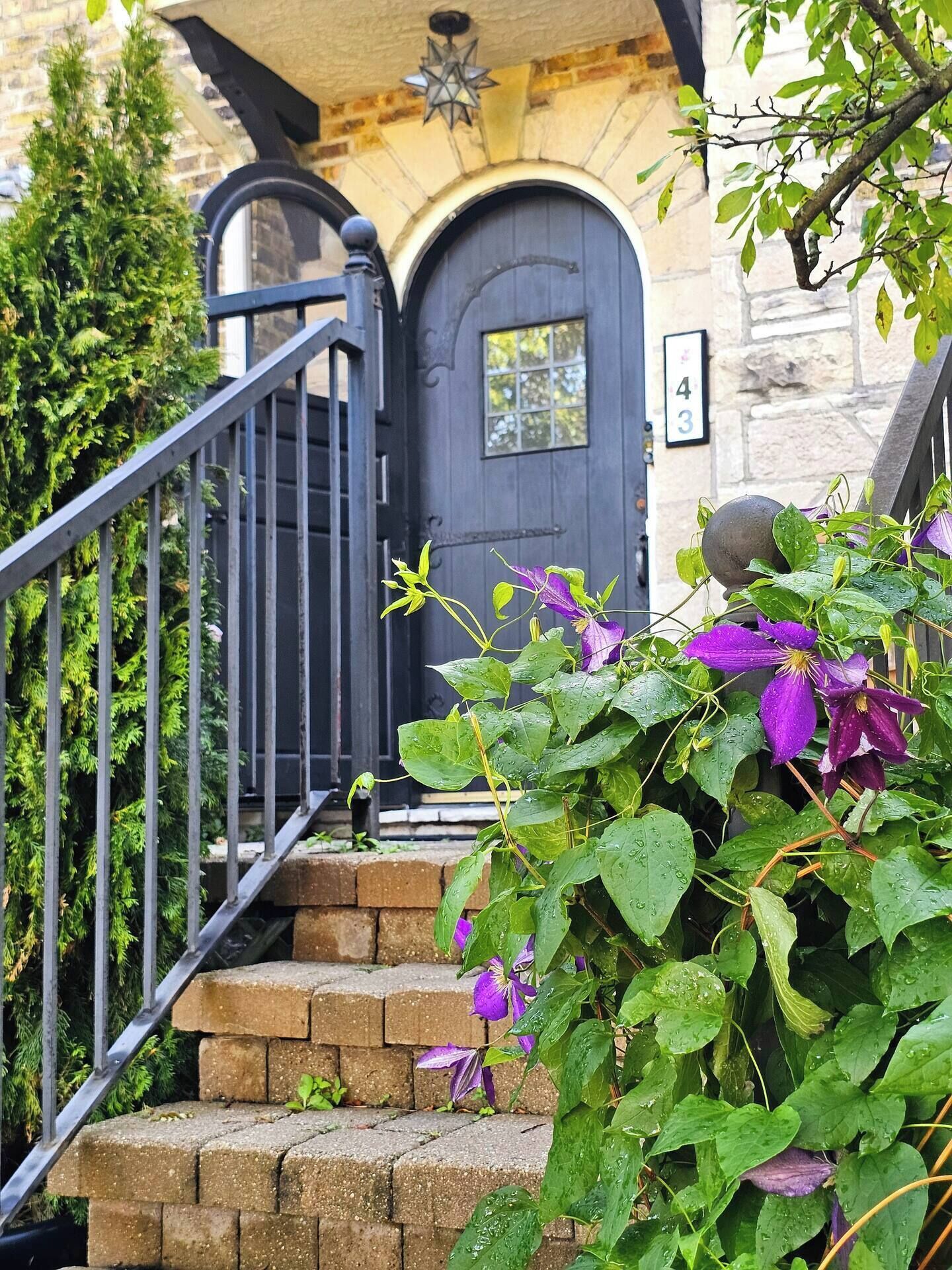 تفاصيل الفندق من الخارج