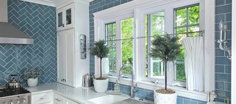 The Pleasant Hill Cottage-Storybook Luxury Near Lake Michigan & Heart Of It All!