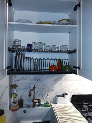Fridge, microwave, oven, stovetop - MILADY - COZY, ROMANTIC APARTMENT IN FLORENCE (Firenze)