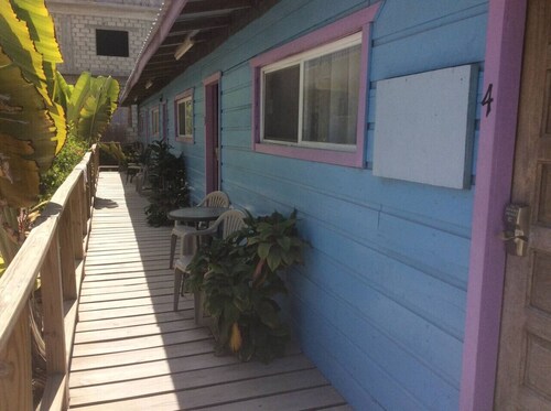 Axios Caye Caulker 1Bdrm Condo A/C Kitchen Wifi