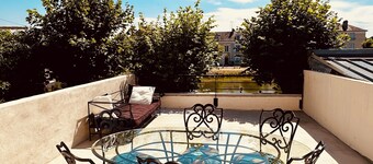 Maison de charme au bord du canal, proche du zoo de beauval