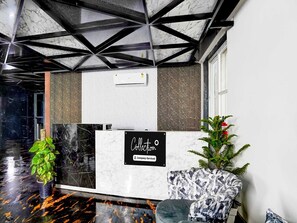 House | Reception