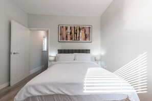 2 soverom, strykejern/-brett, wi-fi (inkludert) og sengetøy