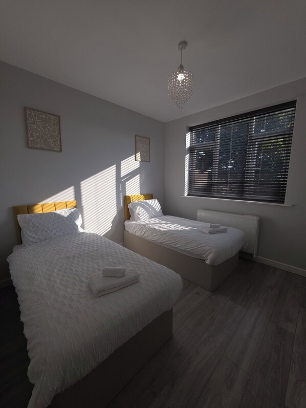 2 bedrooms, iron/ironing board, WiFi, bed sheets