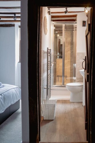 Ye Old Shop - Milton - Sleeps 12