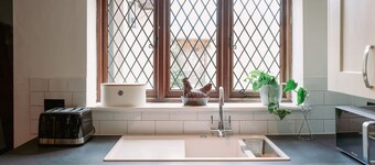 Ye Old Shop - Milton - Sleeps 12