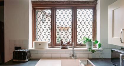 Ye Old Shop - Milton - Sleeps 12