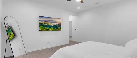4 habitaciones, tabla de planchar con plancha y wifi